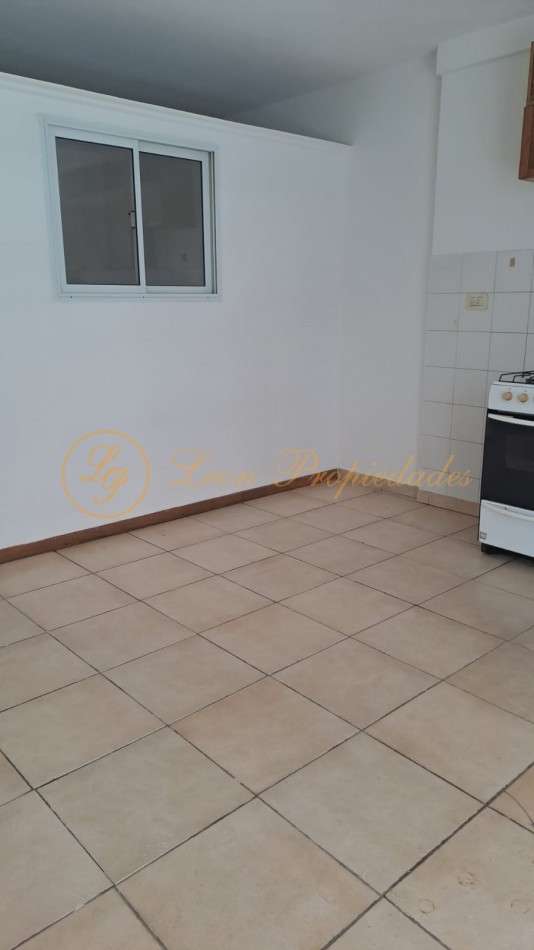 Montevideo 710 (un dormitorio, al frente con balcon)