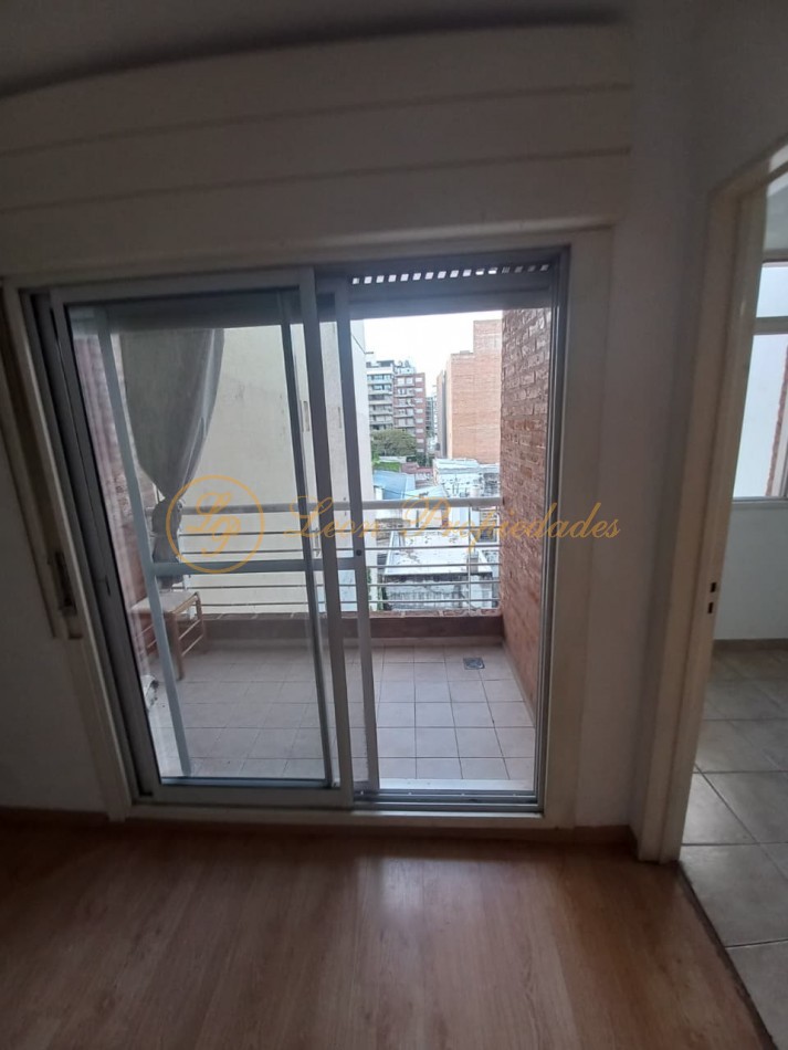 Zeballos Nro. 1238 (departamento de un dormitorio muy amplio con doble balcon)