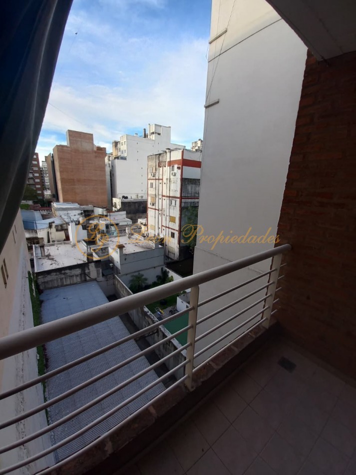Zeballos Nro. 1238 (departamento de un dormitorio muy amplio con doble balcon)