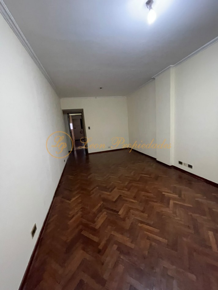 SAN MARTIN Nro. 1274 (1 DORMITORIO + COCHERA + BAULERA)