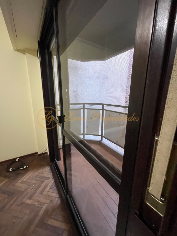 SAN MARTIN Nro. 1274 (1 DORMITORIO + COCHERA + BAULERA)