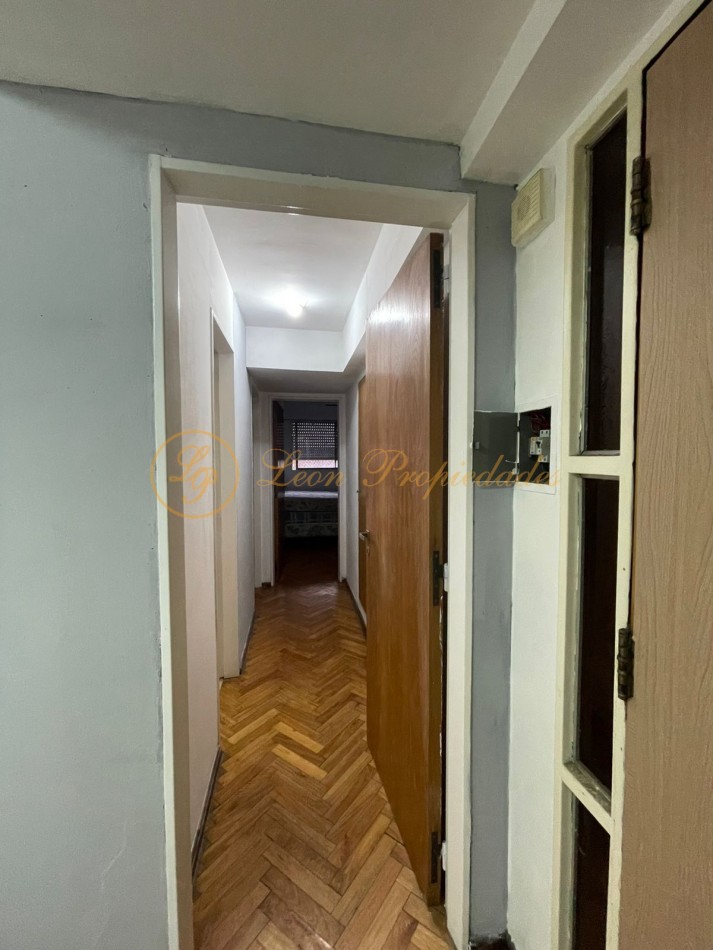 Zeballos 1129 (2 dormitorios al frente con balcon)