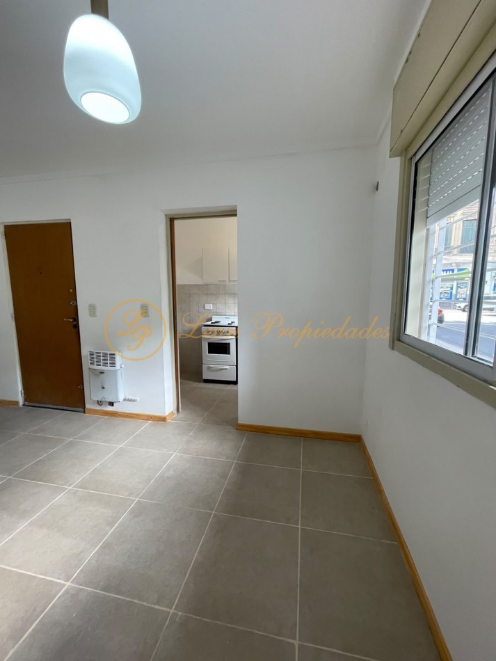 Sarmiento Nro. 1191 (2 dormitorios con amplio patio)