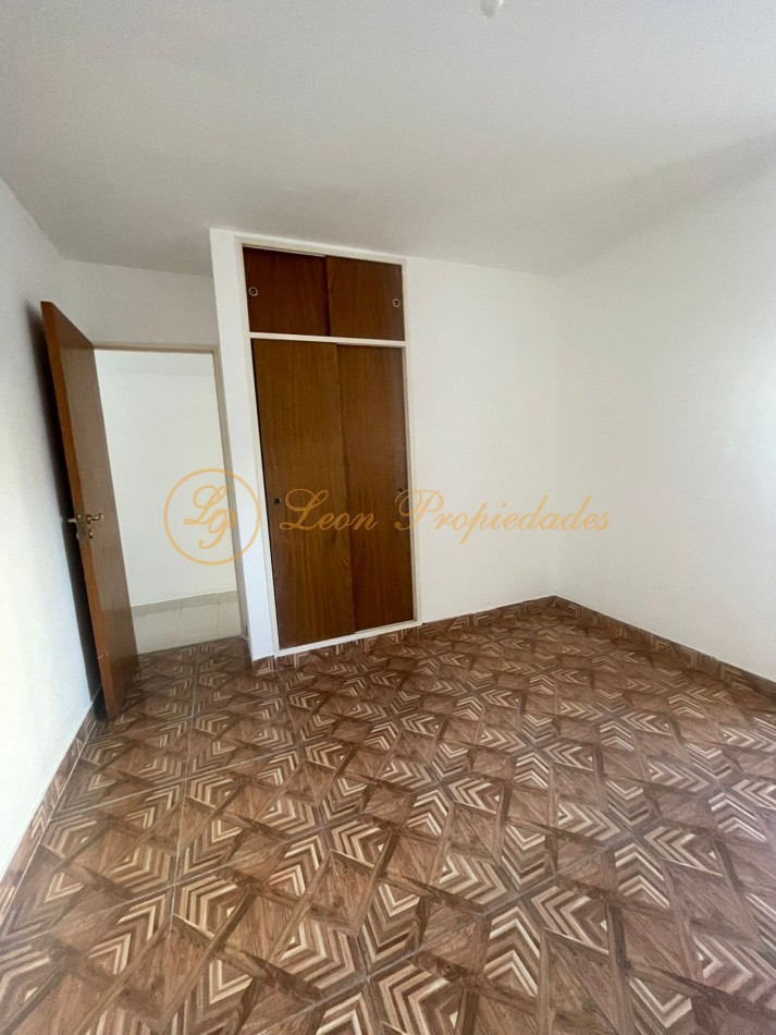Sarmiento Nro. 1121 (2 dormitorios con balcon al frente)