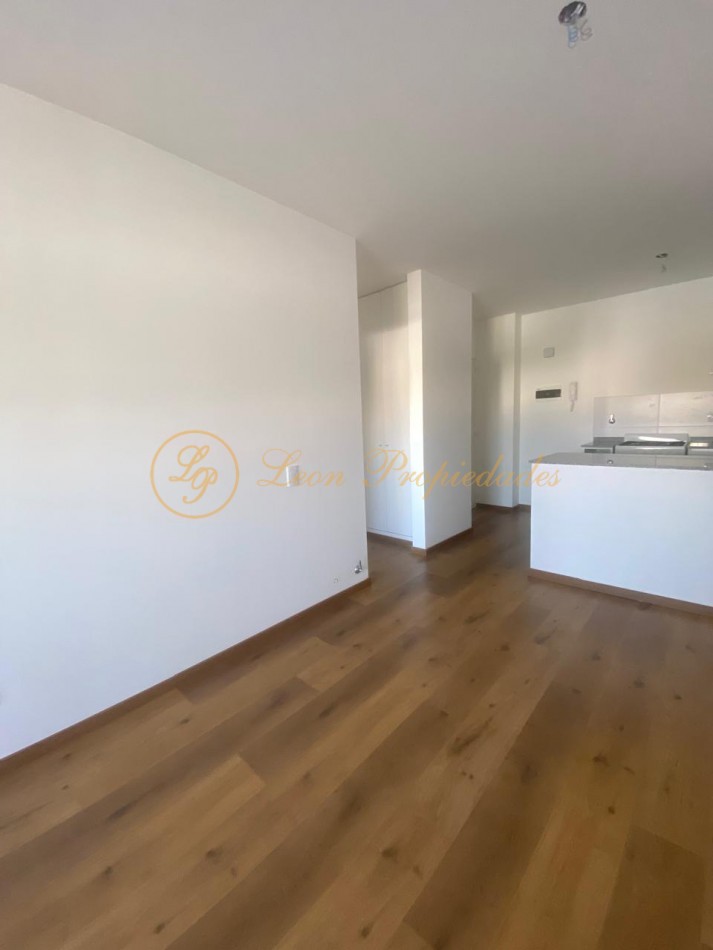 Maipu 2332 ( 1 dormitorio con balcon a estrenar)