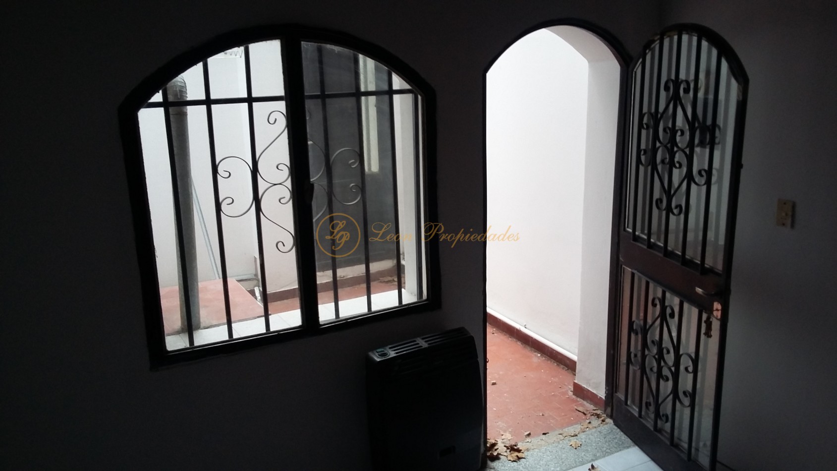 Cordoba 2700 ( departamento de pasillo - 1 dormitorio)