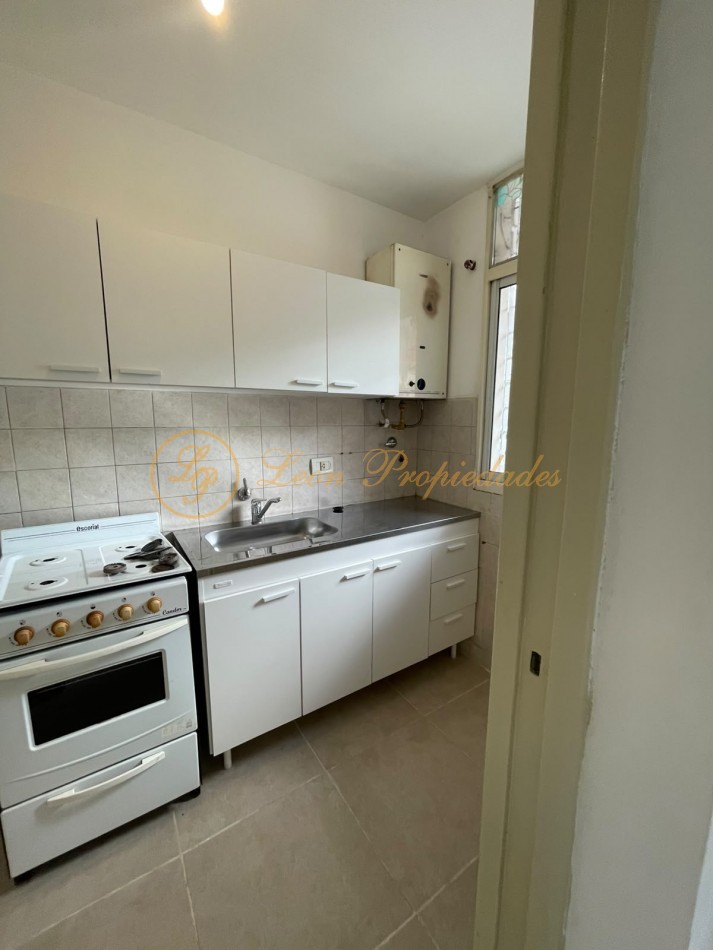 Sarmiento Nro. 1191 (2 dormitorios con amplio patio)