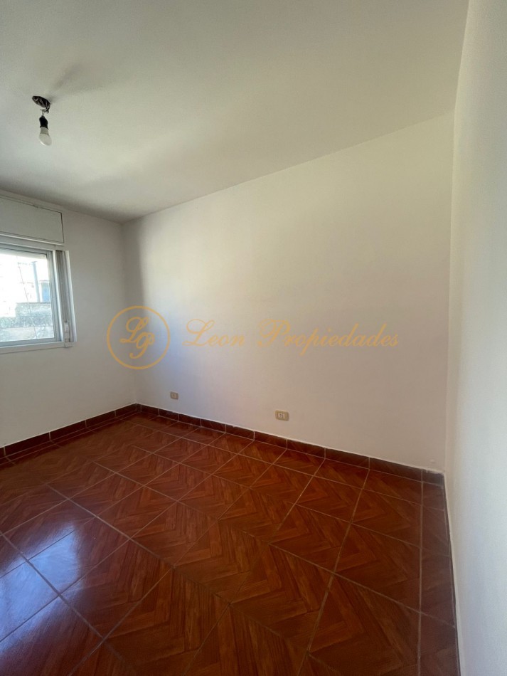 Sarmiento Nro. 1121 (2 dormitorios con balcon al frente)