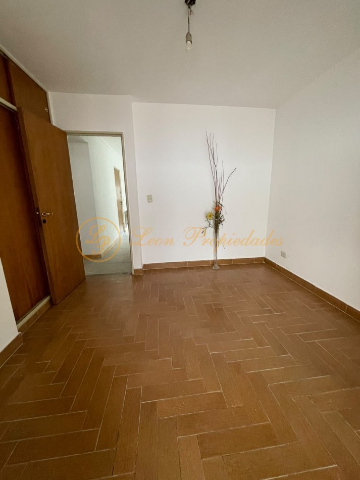 Sarmiento Nro. 1191 (2 dormitorios con amplio patio)