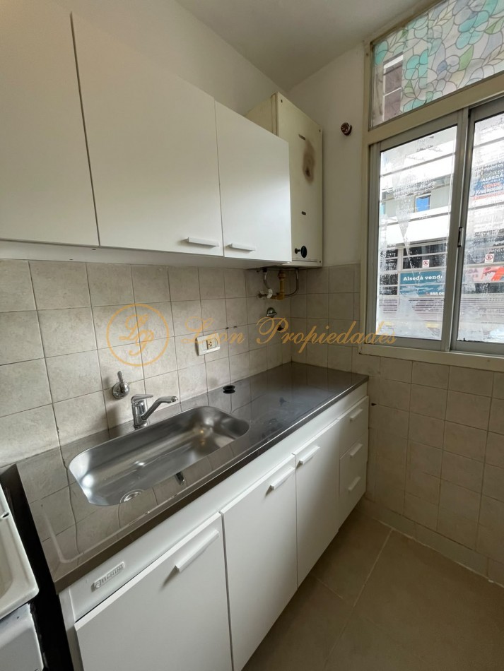 Sarmiento Nro. 1191 (2 dormitorios con amplio patio)