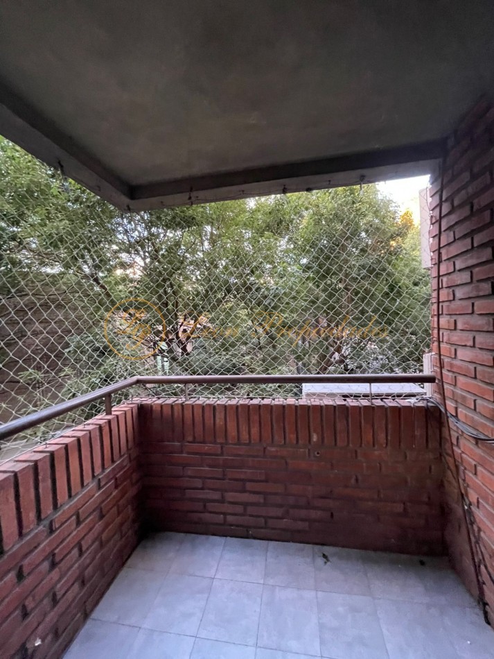 Zeballos 1129 (2 dormitorios al frente con balcon)